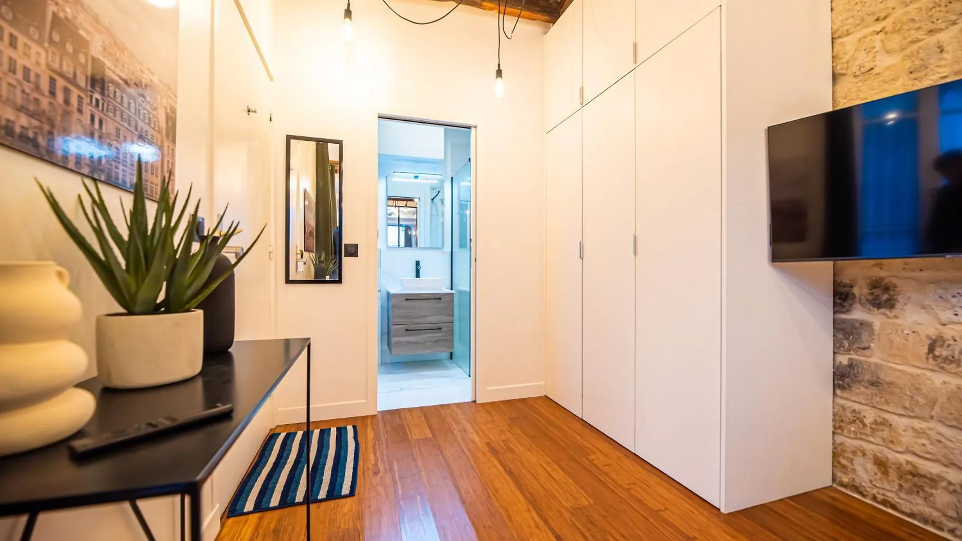 Lovely In - Apartment *